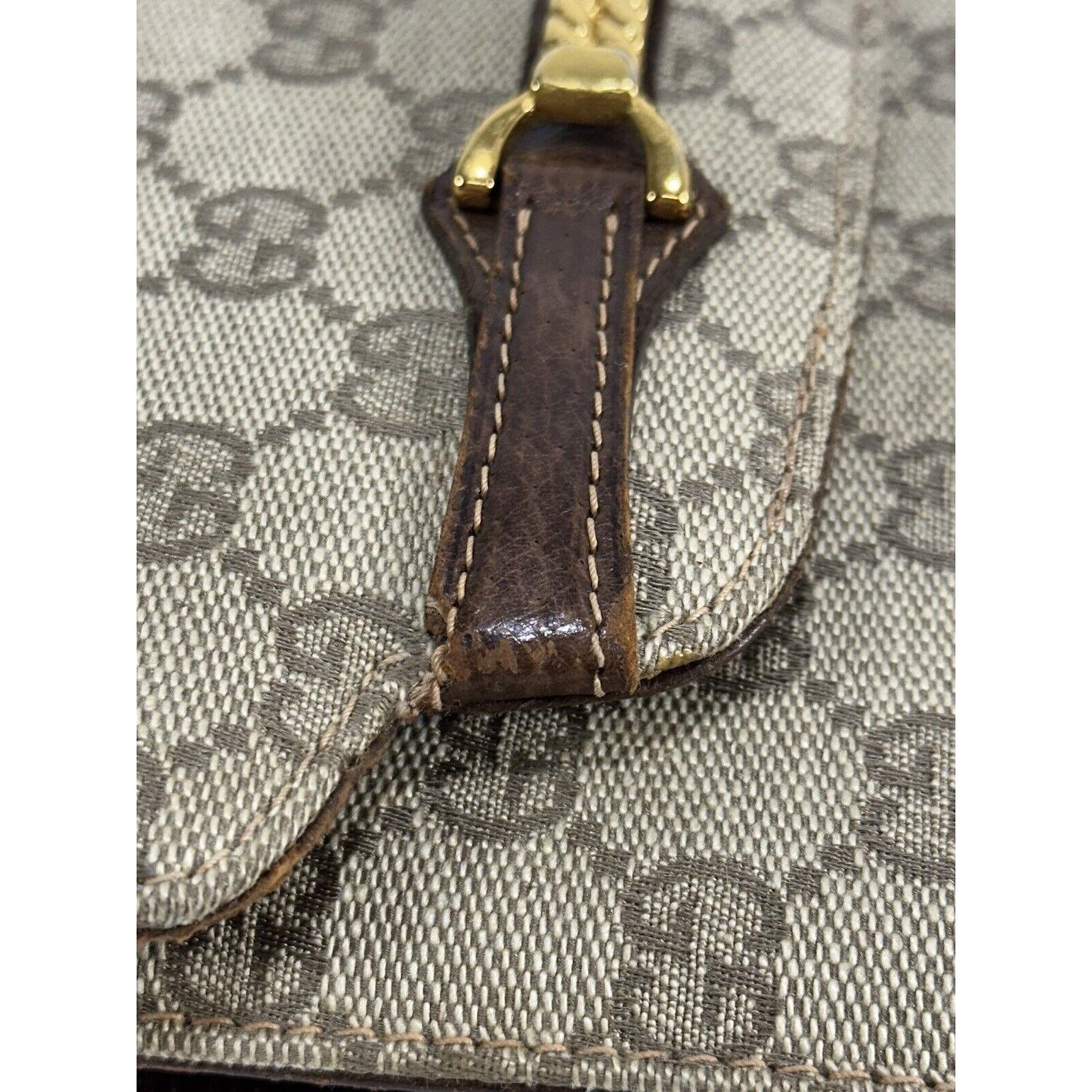 Authentic Gucci ~ Canvas GG Logo Beige Chain Clutch Bag ~ DAMAGED / READ