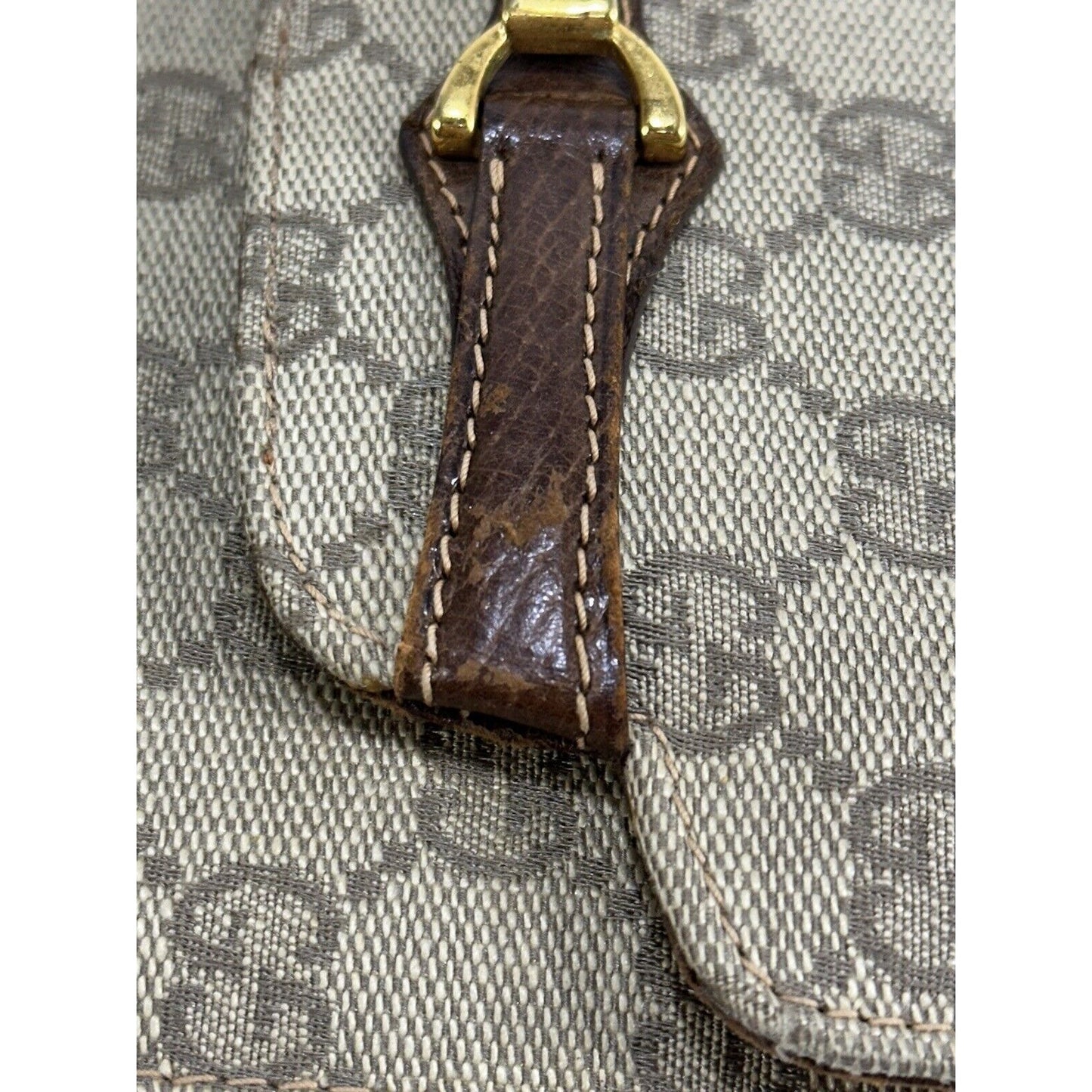 Authentic Gucci ~ Canvas GG Logo Beige Chain Clutch Bag ~ DAMAGED / READ